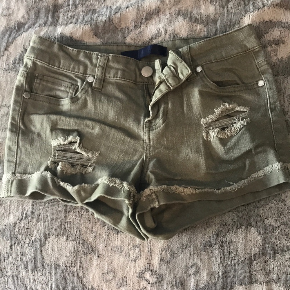 Size 25 Tinsel Army Green Shorts